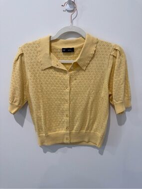 GAP Pale Yellow Eyelet Knit Button Cardigan